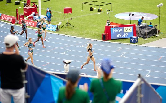 Natalia Kaczmarek w biegu na 400 metrów uzyskała sensacyjny wynik 49,48. To drugi w historii polskie