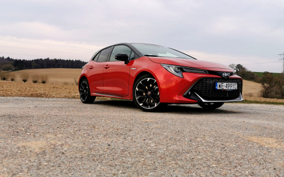 Toyota Corolla GR 2.0 Hybrid: Przewaga hybrydy