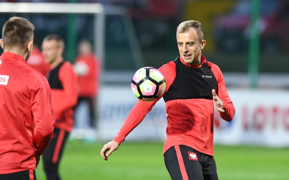 Kamil Grosicki firmuje napój energetyczny. Kibice rozczarowani