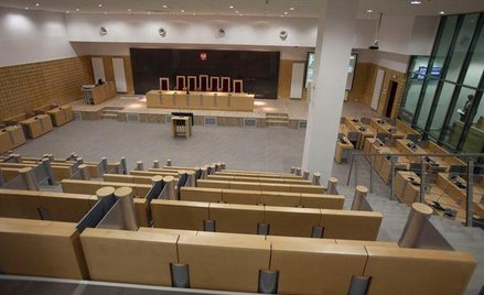 Wymiar sprawiedliwości ma dostać w 2013 r. ponad 200 mln zł więcej na pensje, informatyzację i inwes