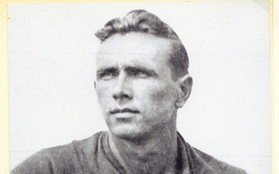 Jerzy Iwanow-Szajnowicz (1911–1943) na krótko przed wybuchem II wojny światowej, 1939 r. Zdjęcie z p