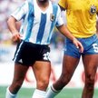 Diego Maradona i Brazylijczyk Toninho Cerezo. Rok 1982