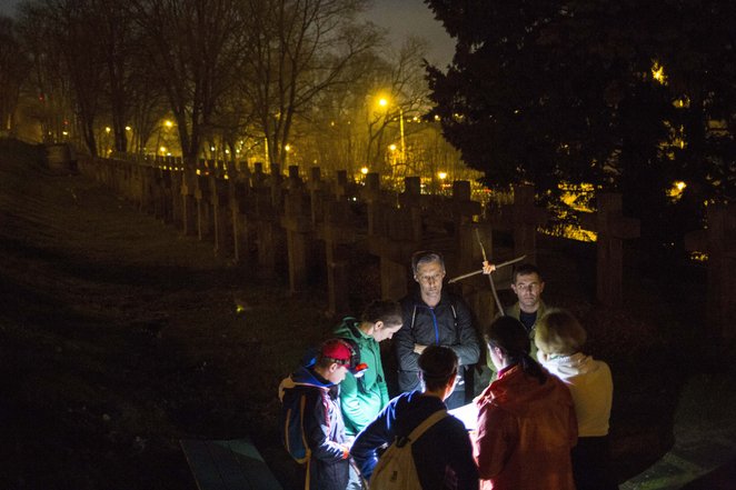Należy wziąć pod uwagę, że trasa pokonywana nocą jest bardziej męcząca niż w dzień i warto się do ni