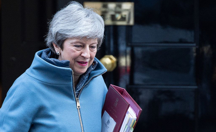 Troje ministrów, wbrew May, poprze opóźnienie brexitu