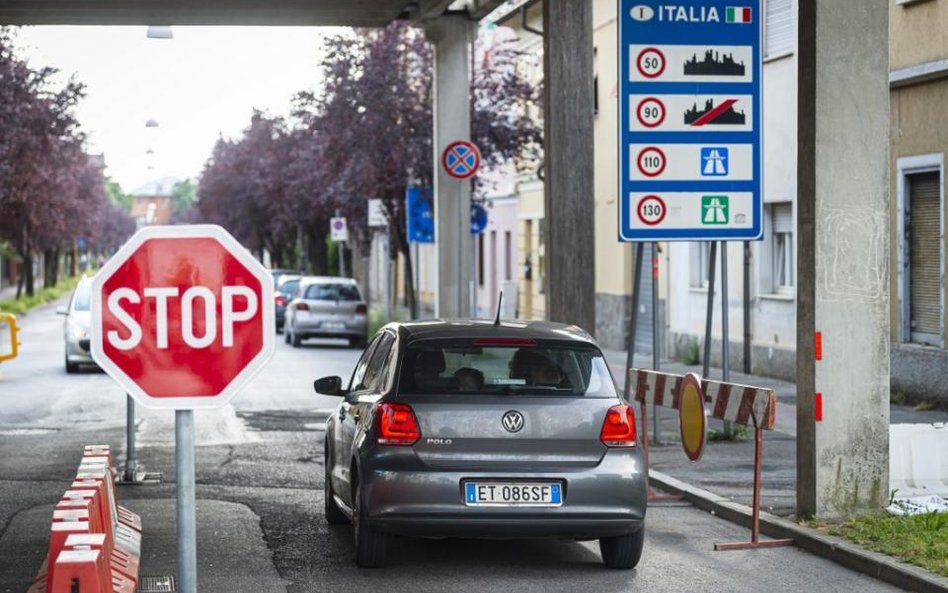 Inne państwa UE chcą otwierać granice. Polski rząd milczy