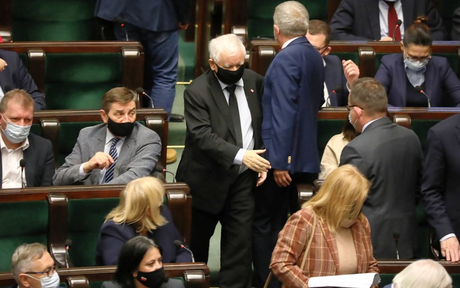 Nuda może pokonać PiS