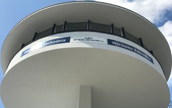 Nastawnia na Dworcu Zachodnim po remoncie olśniewa swą bielą