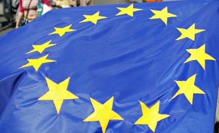 Europejczycy czują się coraz biedniejsi