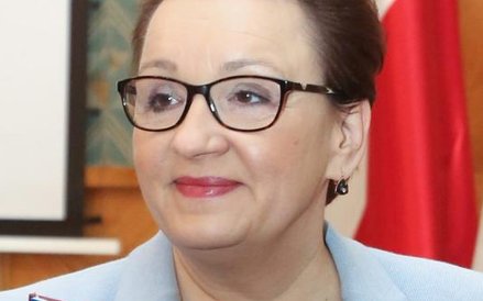 Anna Zalewska, minister edukacji 31,5 (+8,1); 49,1 (-7)