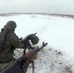 Rosyjski żołnierz w czasie ćwiczeń na Białorusi