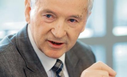Pytania do: Stanisława Gomułki, profesora, byłego wiceministra finansów, głównego ekonomisty BCC