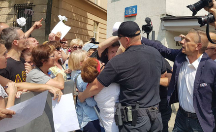 Środowy protest pod Sejmem