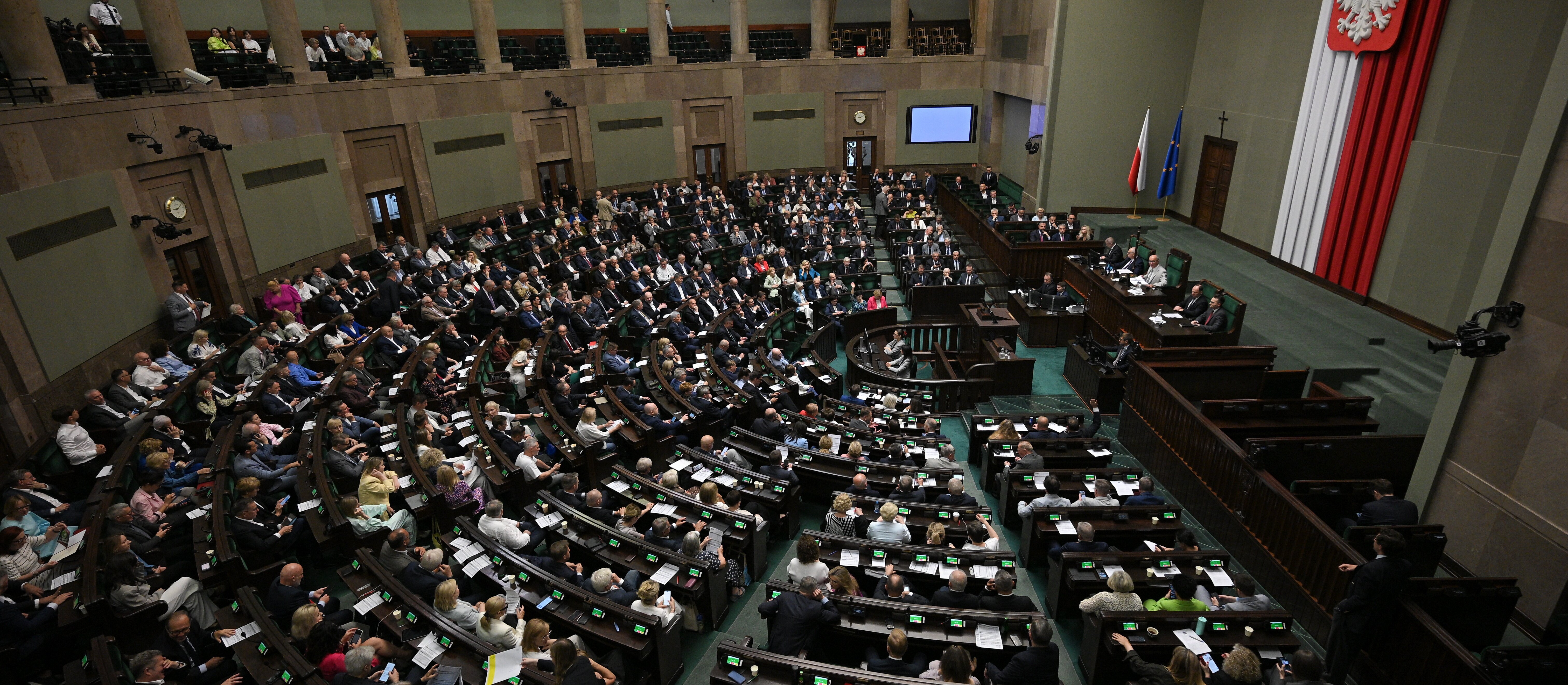 Rząd szykuje finansową rewolucję. Miliony Polaków mogą zapłacić niższy podatek