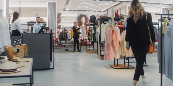 E-sklepy z odzieżą i obuwiem: darmowe zwroty odchodzą w niepamięć