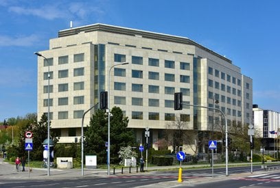 Hotel przy Belwederskiej 23 został oddany do użytku w 2001 roku