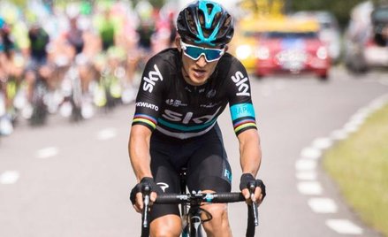 Michał Kwiatkowski trzy lata temu był mistrzem świata, teraz jeździ w sławnej grupie Sky.