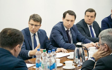W debacie uczestniczyli: (od lewej) Marcin Warchoł, Sławomir Żółtek, Włodzimierz Chró&#347;cik.