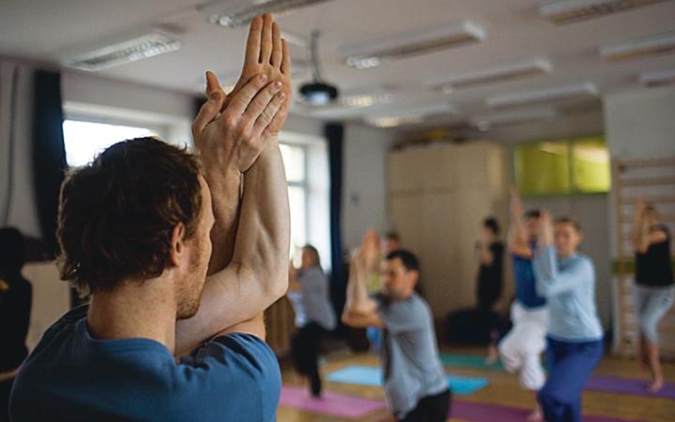 Akademie Wychowania Fizycznego kształcą m.in. trenerów jogi
