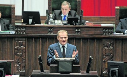 Premier uzasadniał, że finansowanie partii z budżetu nie ograniczy korupcji. Zawieszenie dotacji dla