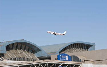Samolot startujący z lotniska w Pekinie