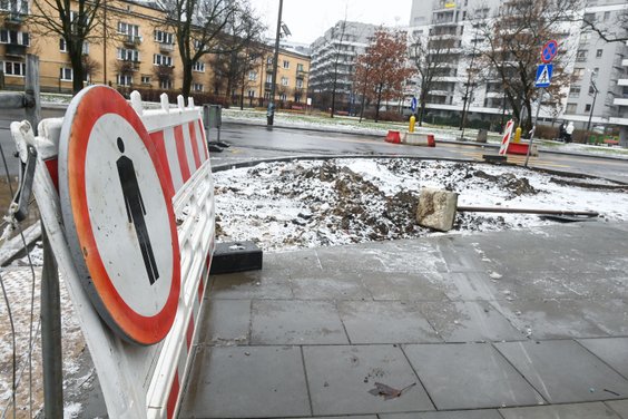Miejsce śmiertelnego potrącenia 14-latka przy skrzyżowaniu ulic Ordona i Jana Kazimierza na warszaws