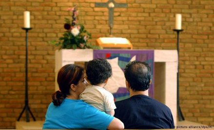 Azyl kościelny ratunkiem dla uchodźców. "Nie jesteśmy państwem w państwie"