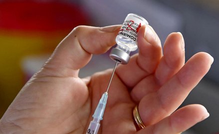 Szczepionka przeciw COVID-19 firmy Pfizer dopuszczona w USA od 12. roku życia