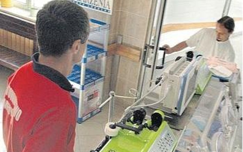 Ze szpitala w Mielcu wywieziono wczoraj ponad 60 chorych. Ewakuacja ma się zakończyć pod koniec tygo