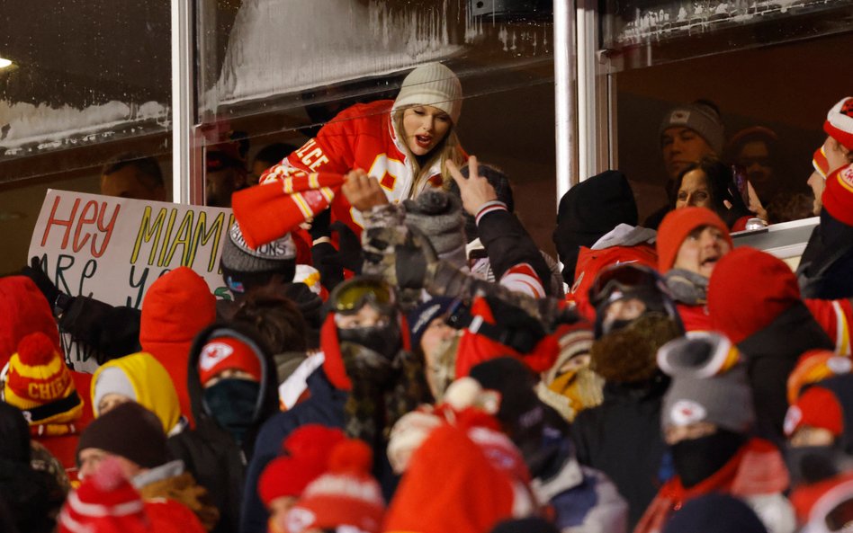 Taylor Swift na meczu futbolu amerykańskiego w Kansas City