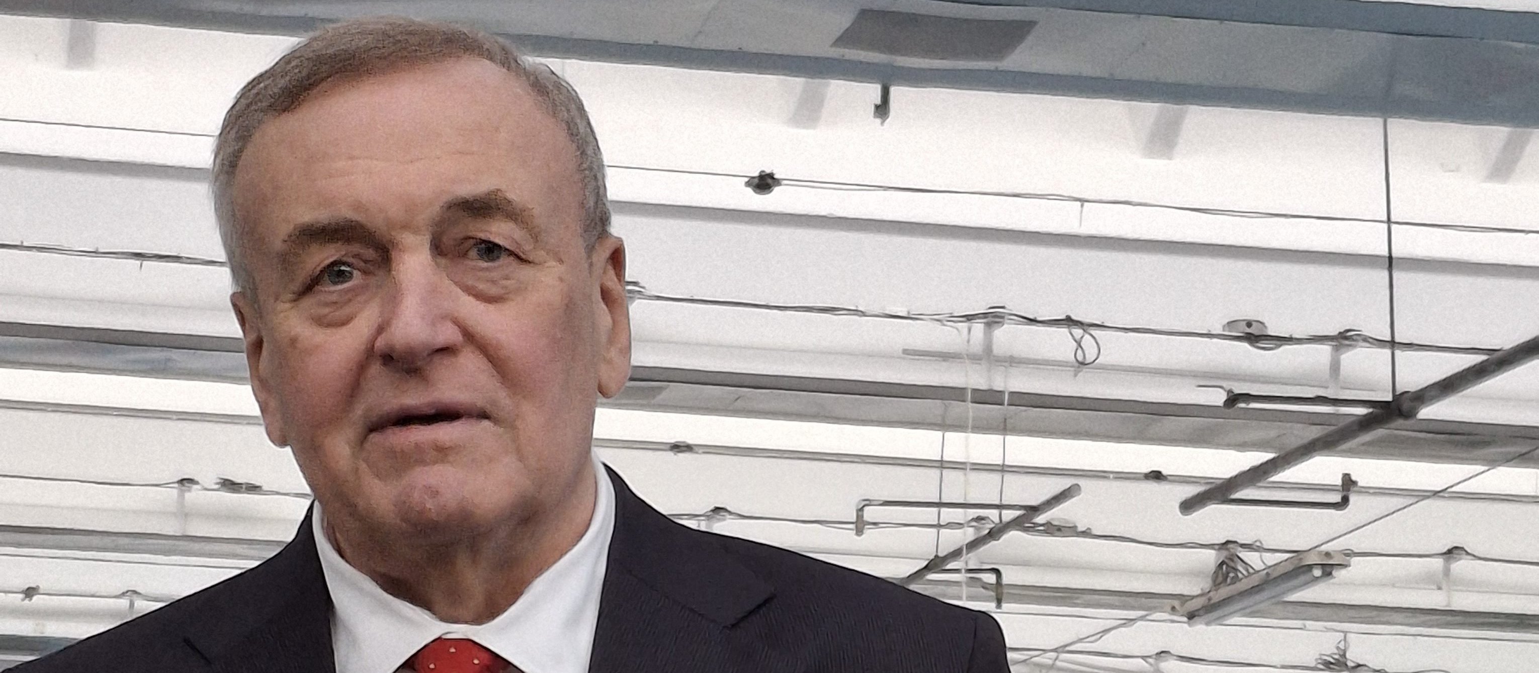 Szef Arlenu podtrzymuje plan