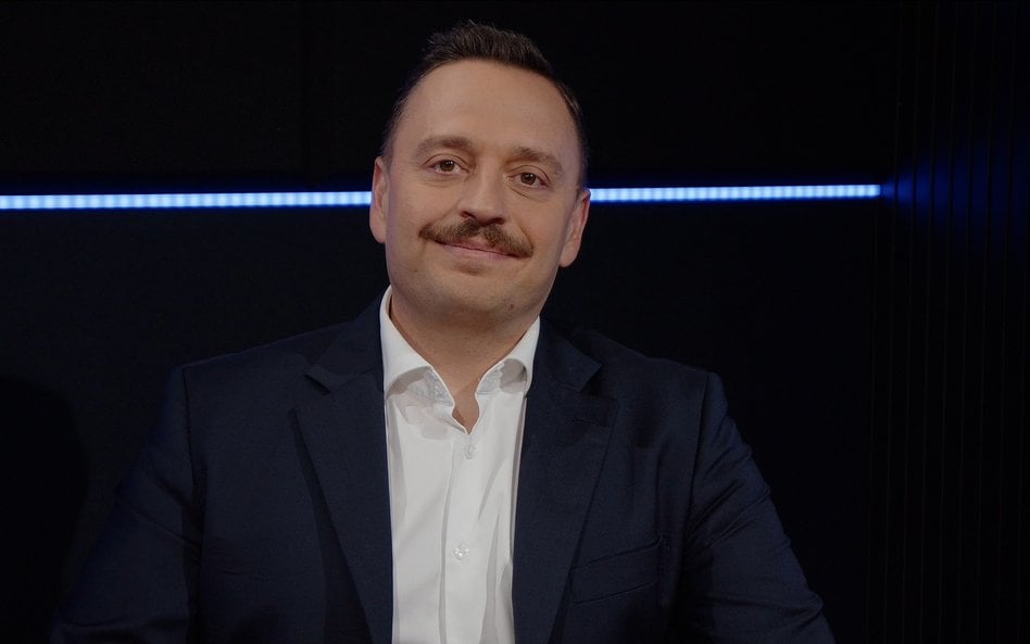 Gościem Przemysława Tychmanowicza w Parkiet TV był Omar Arnaout, prezes XTB. Fot. mat. prasowe