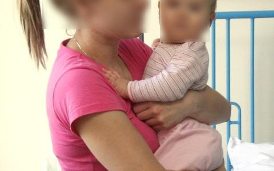 Co przysługuje zwolnionej po porodzie?