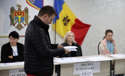 Mołdawianie w drugiej turze wybiorą pomiędzy prorosyjską i proeuropejską, ale też prorumuńską opcją.