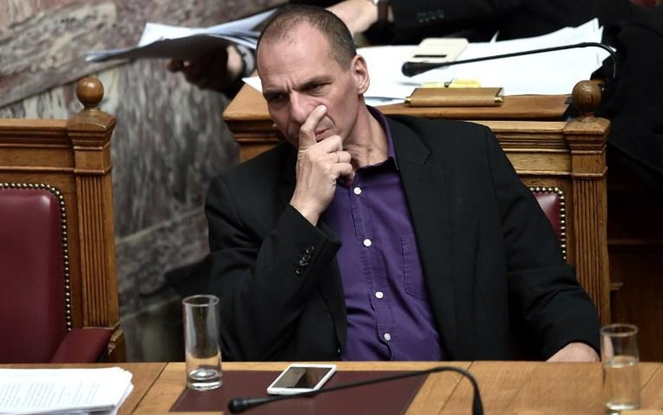 Środkowy palec greckiego ministra