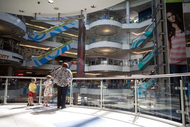 „Przecież nie urządzę w niej cyrku”. Co się stanie z warszawską Blue City?