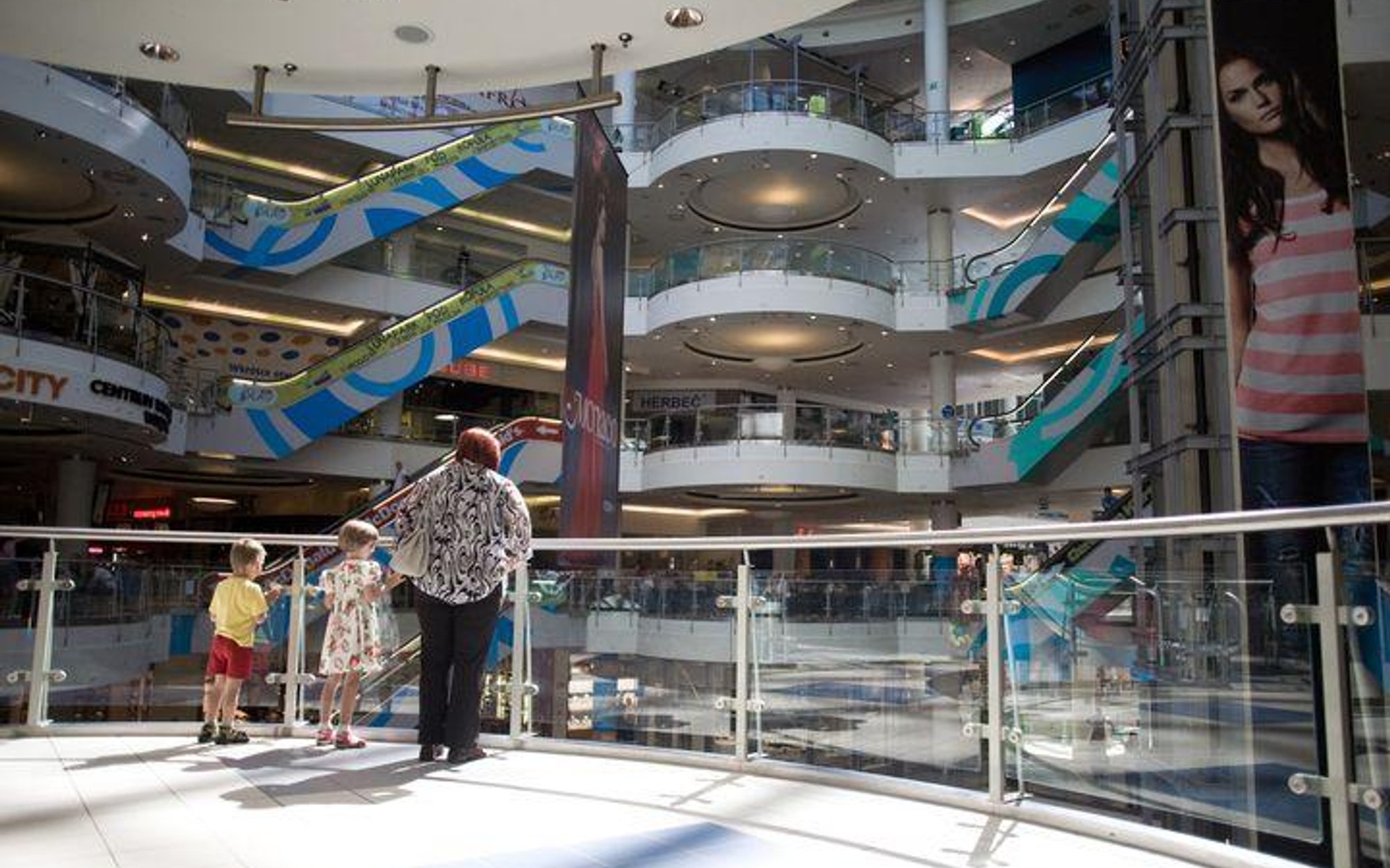 „Przecież nie urządzę w niej cyrku”. Co się stanie z warszawską Blue City?