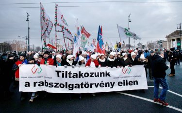 Budapeszt: kilka tysięcy Węgrów wyraziło na ulicach sprzeciw wobec działań rządu