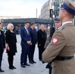 Premier złożył kwiaty przed Krzyżem Papieskim