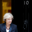 Premier Theresa May podtrzymuje mocarstwową retorykę.