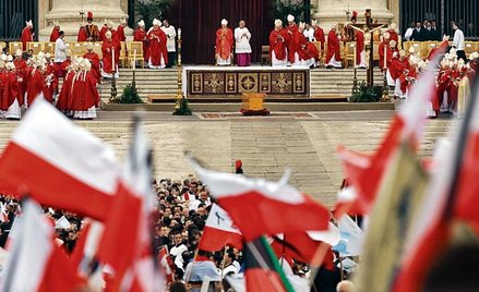 W 2005 r. na pogrzebie papieża wśród kilku milionów uczestników (źródła mówią o 3 – 5 mln) było ok. 