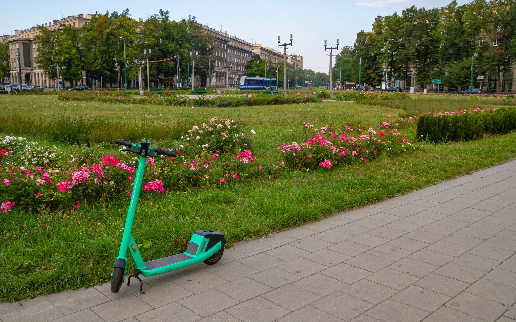 Nowe przepisy dla małoletnich użytkowników hulajnóg elektrycznych już obowiązują