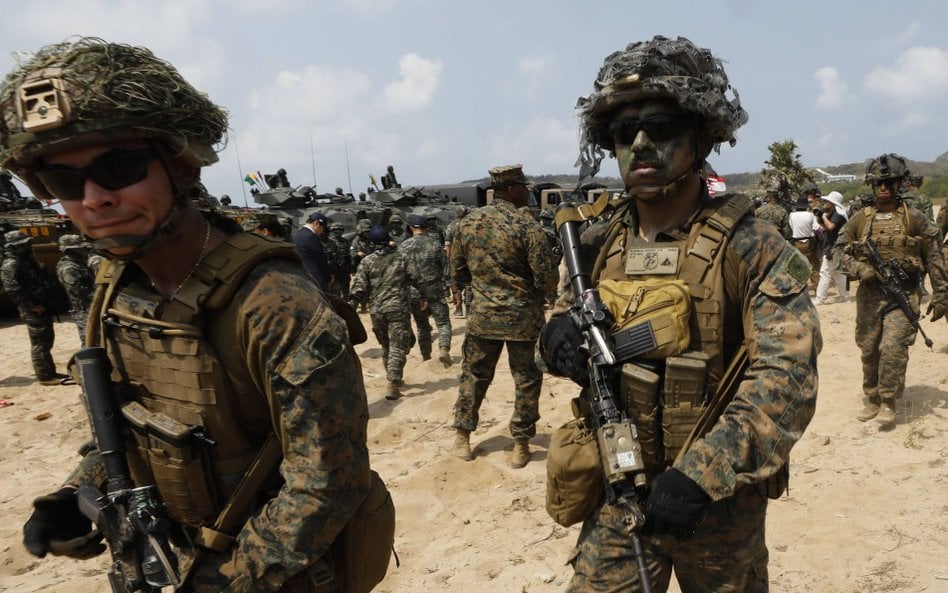Amerykańscy marines podczas ćwiczeń Cobra Gold 2026 w Tajlandii, luty 2026
