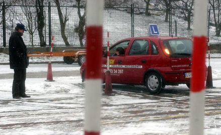 Prawo jazdy od 19 stycznia 2013: nowe przepisy o egzaminowaniu i kursach reedukacyjnych
