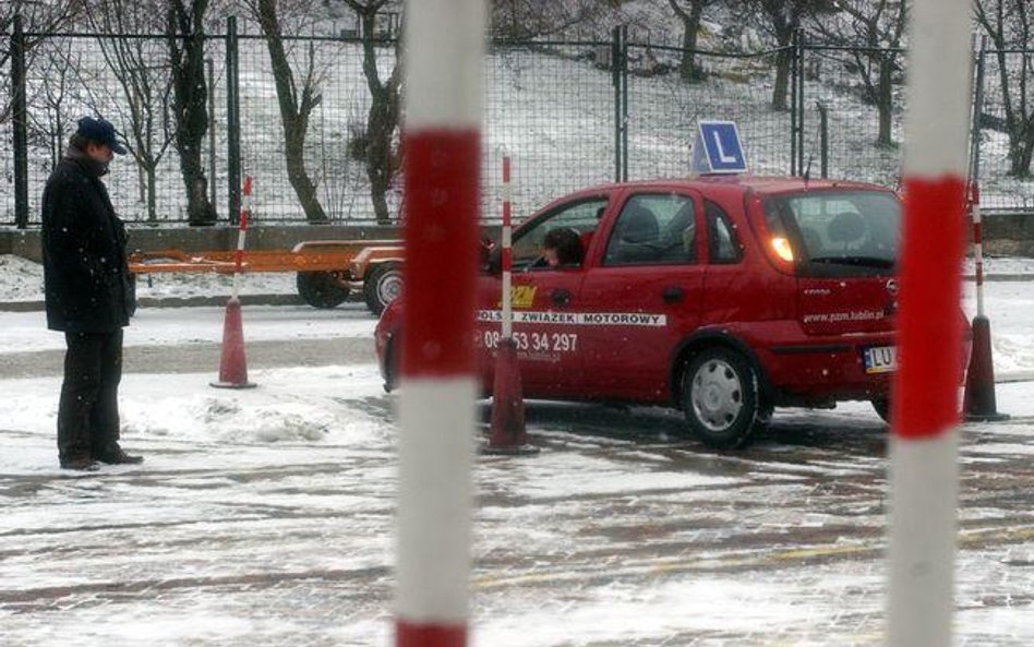 Prawo jazdy od 19 stycznia 2013: nowe przepisy o egzaminowaniu i kursach reedukacyjnych