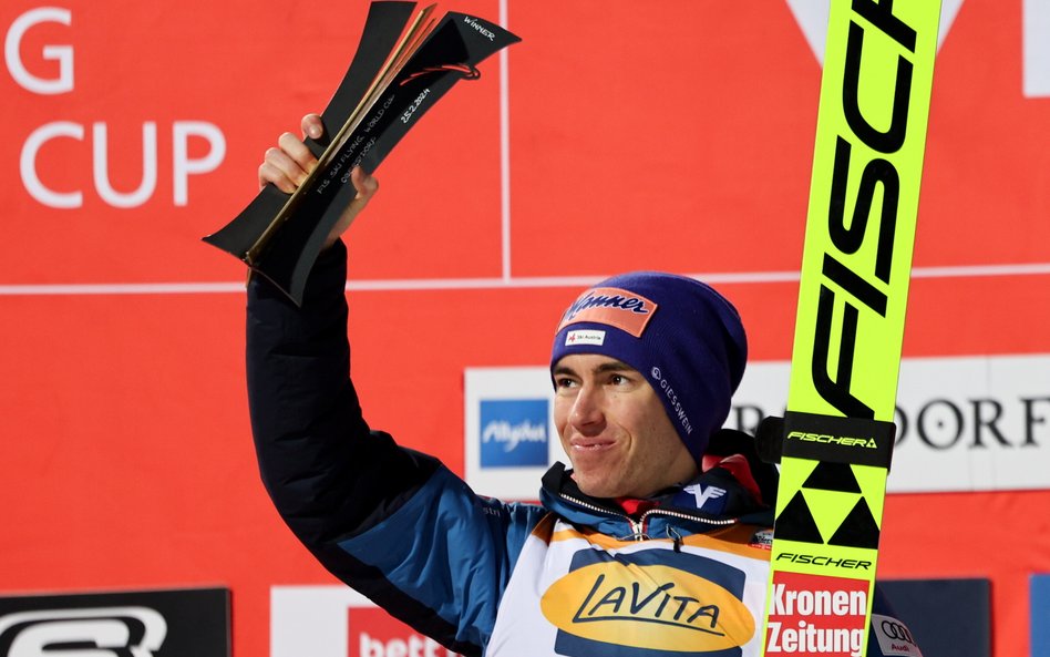 Stefan Kraft na podium w Oberstdorfie