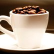 Polacy coraz chętniej piją cafe latte i espresso w kawiarniach. Liczba miłośników małej czarnej będz