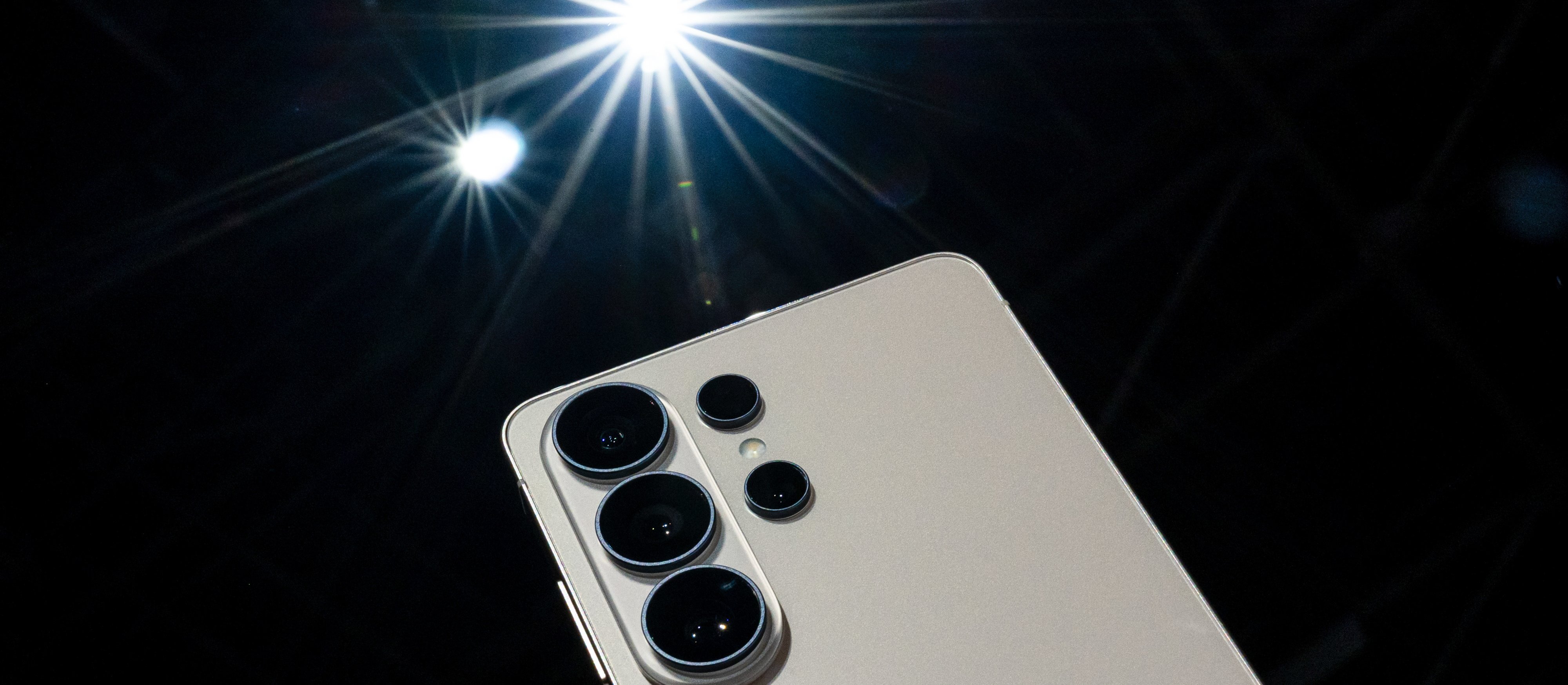 Galaxy S26 ma uderzyć w Apple. Samsung zaskoczył skalą podwyżek