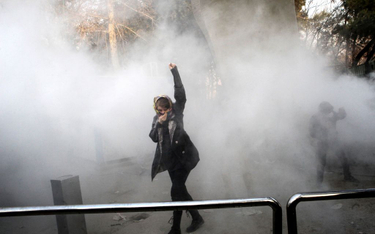 Iran: Nieoczekiwany bunt przeciw ajatollahom