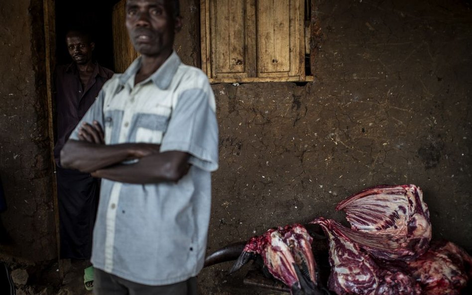 23 czerwca, Burundi. Rzeźnik z miasta Rubiza .