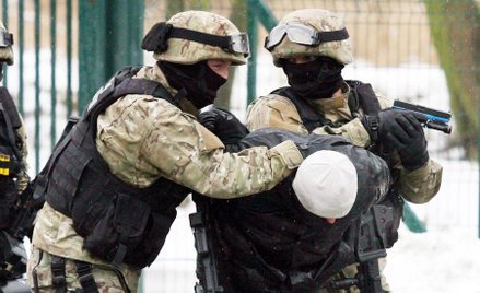 Policja kupi nowy sprzęt na szczyt